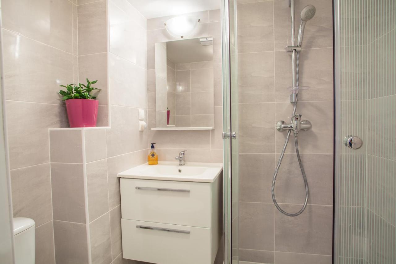 Honey Art Apartment Cres Luaran gambar